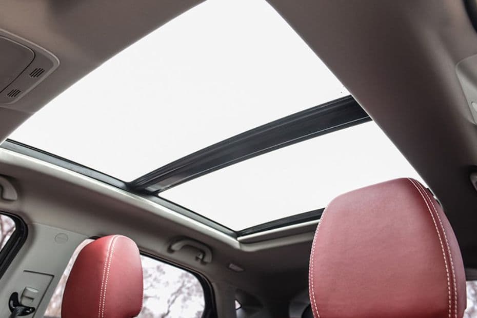 Soueast DX7 Panoramic Sunroof