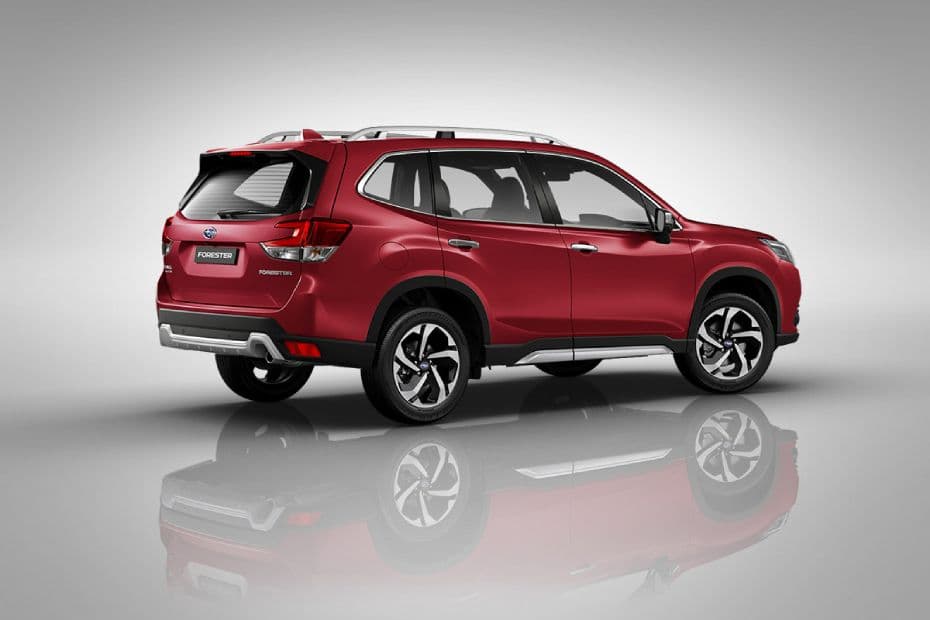 Subaru Forester Right Side View