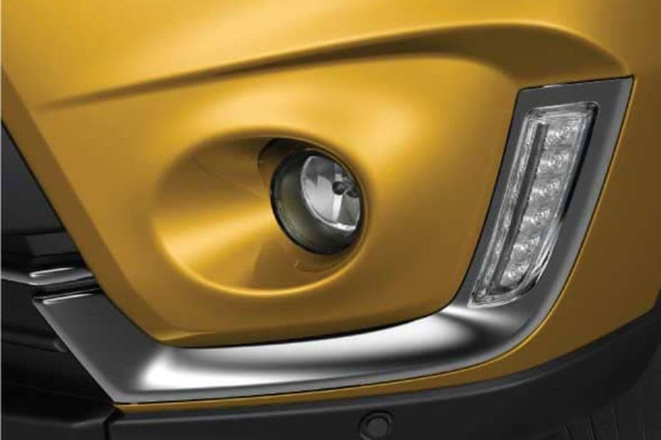 Suzuki Vitara Front Left Side View