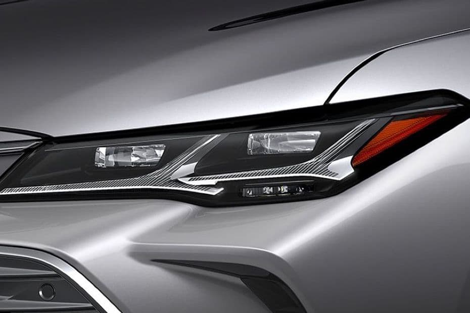 Toyota Avalon Front Headlight