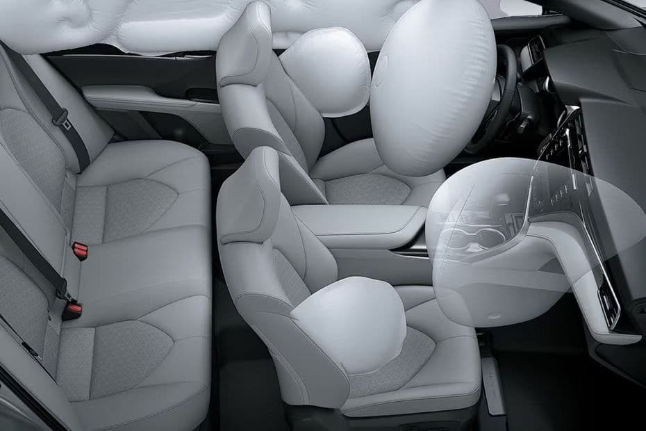 Toyota Camry HEV Airbag