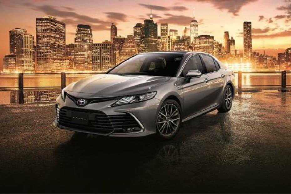 Toyota Camry HEV Exterior View