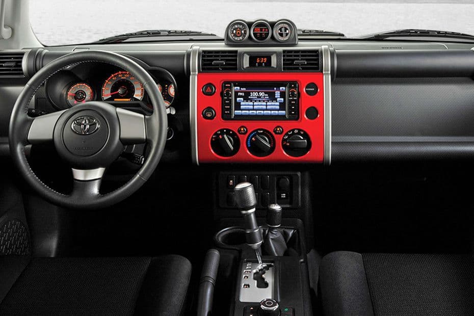 Toyota FJ Cruiser Dashboard