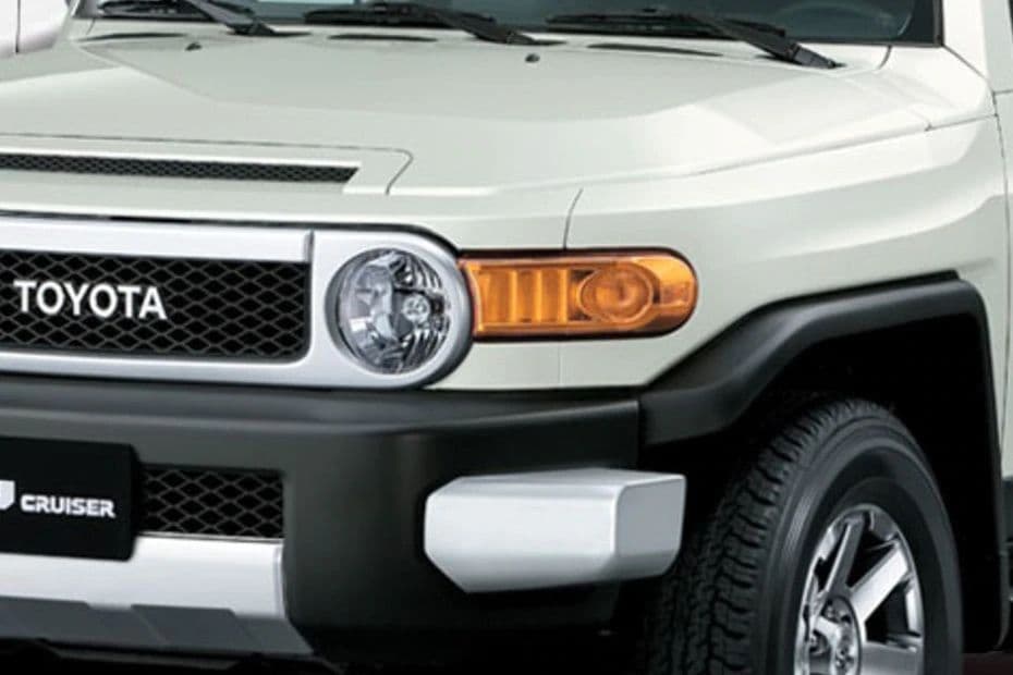 Toyota FJ Cruiser Headlight
