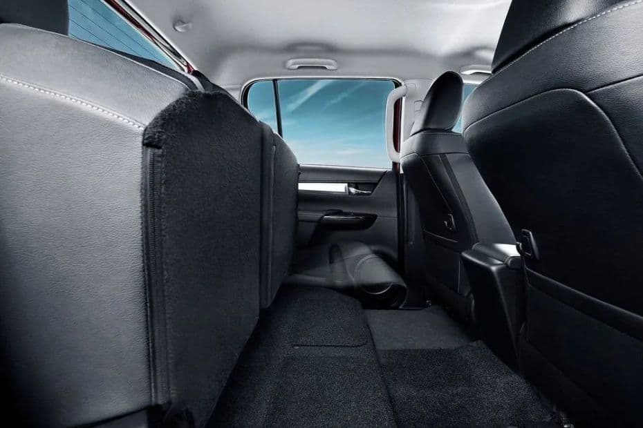 Toyota Hilux Interior