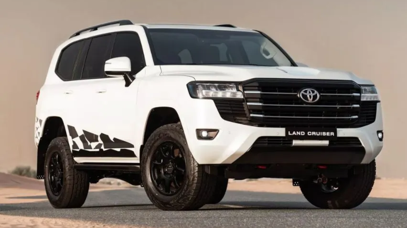 Toyota Land Cruiser Marks Its 10th Victory With A Special Edition