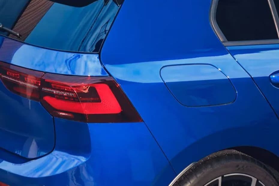 Volkswagen Golf R Side View