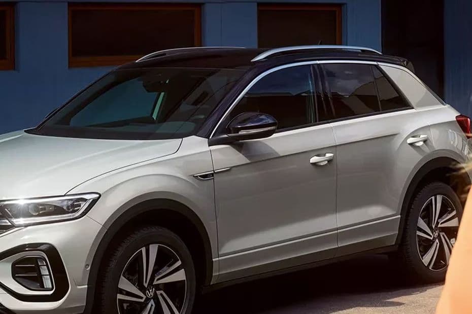Volkswagen T-Roc Left Side View