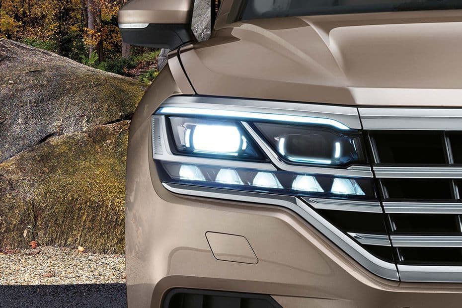 Volkswagen Touareg Headlight