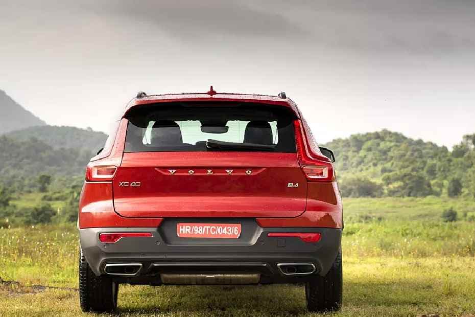 Volvo XC40 Rear View