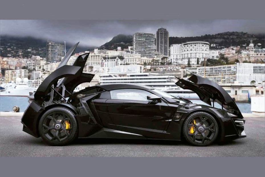 W Motors Lykan Hypersport Right View