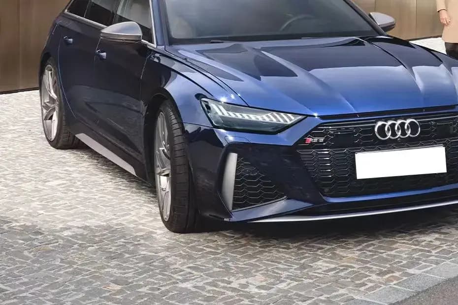 Audi A6 Avant 2024 Front View