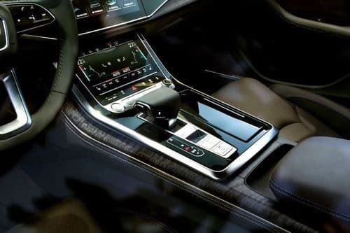 Audi Q8 2024 Gear Shifter