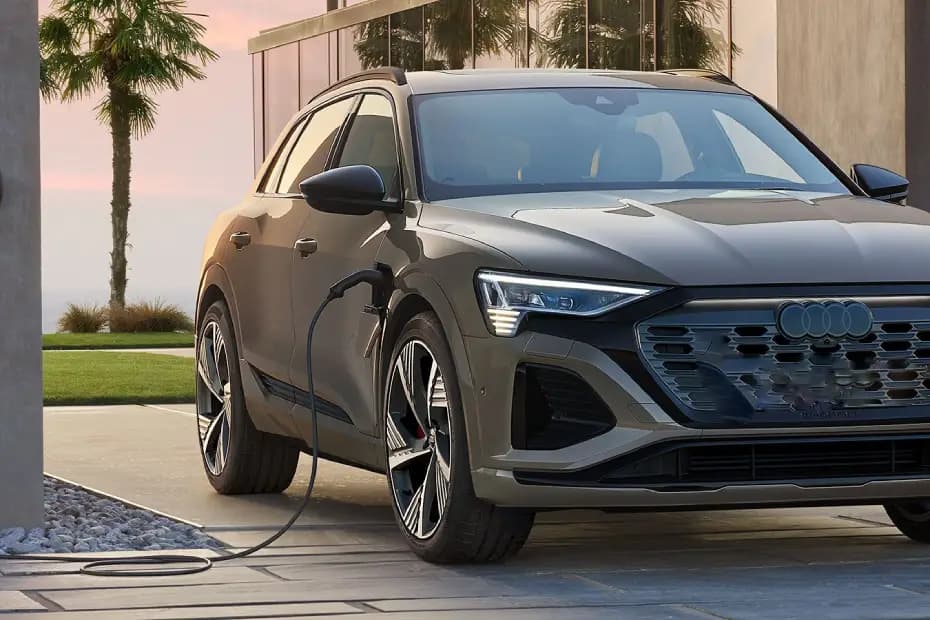 Audi Q8 E-tron 2024 Charging