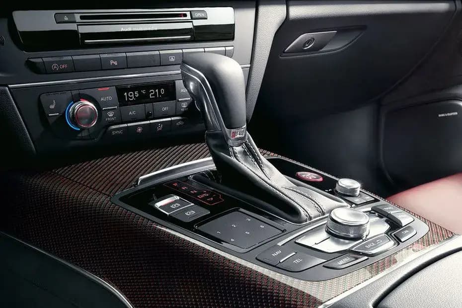 Audi S6 Sedan 2024 Gear Shifter
