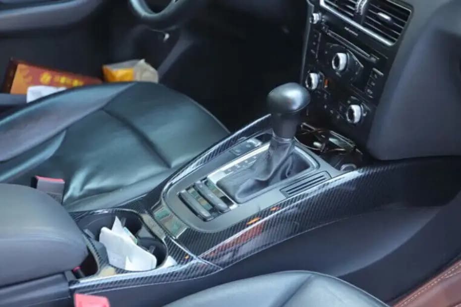 Audi SQ5 2024 Gear Shifter