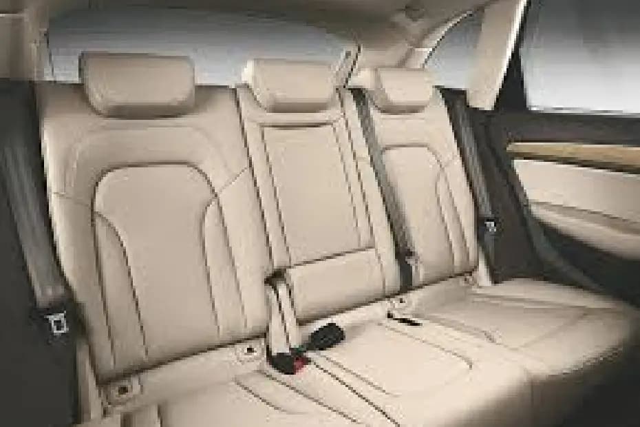Audi SQ5 2024 Rear Seat View