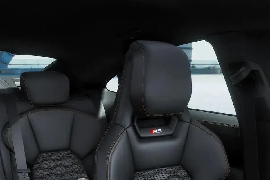 Audi SQ7 2024 Front Seat View