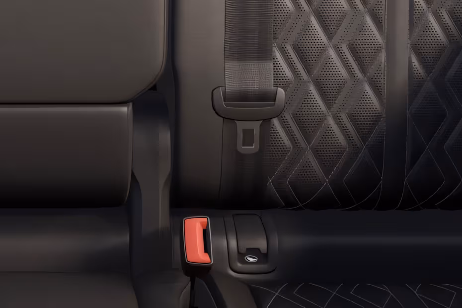 Audi SQ 5 2026 Rear Seat Belt