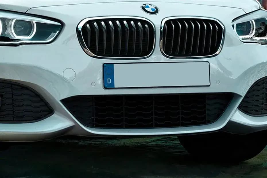 BMW1 Series 5 Door 2024 Grille