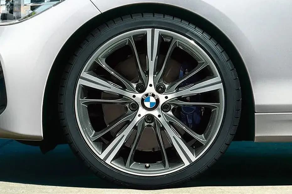  BMW1 Series 5 Door 2024 Wheel