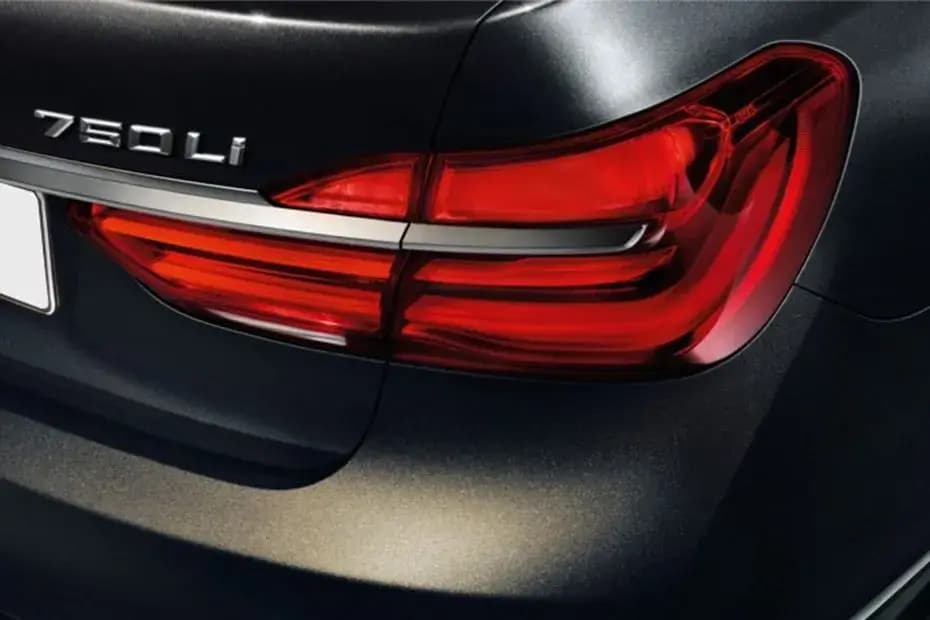 BMW 7 Series 2024 Taillight