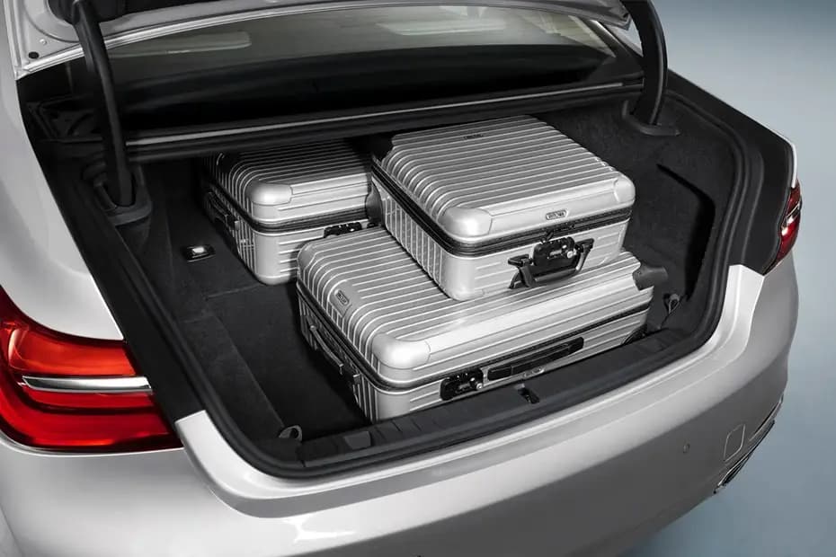 Bmw i7 2024 Boot Space