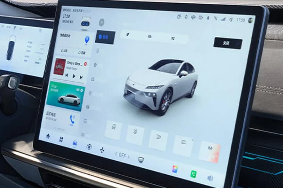 Dongfeng 007 EV Infotainment System