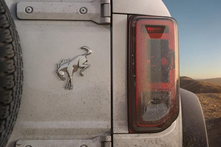 Ford Bronco 2024 Back Light