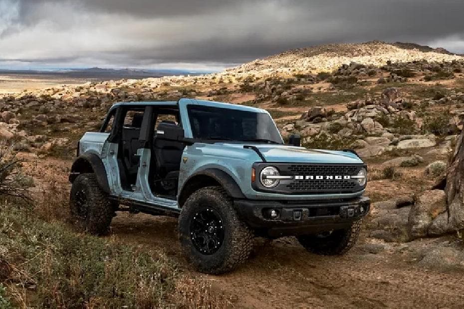 Ford Bronco 2024 Right Side View