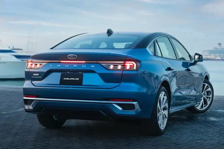Ford Taurus 2024 Back Side View