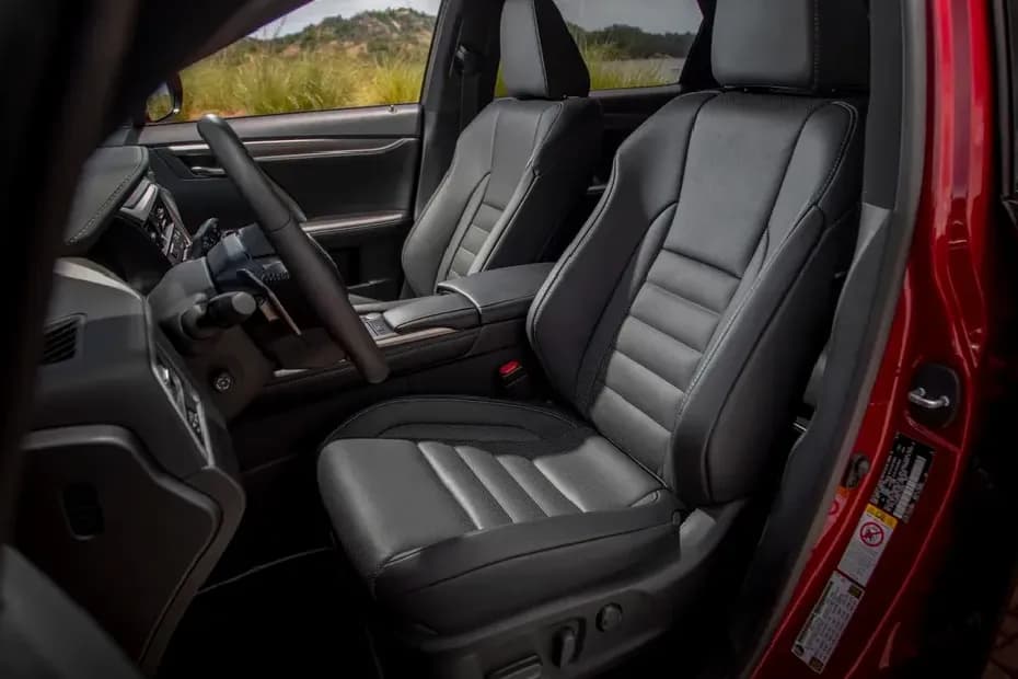 Lexus RX 2025 Front Row Seats
