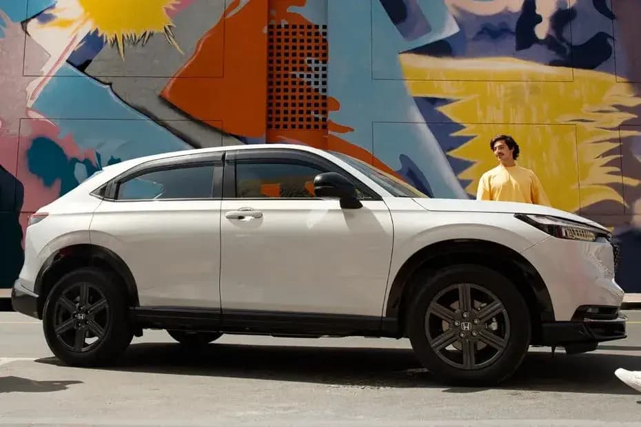 Honda HR-V 2024 Right Side View