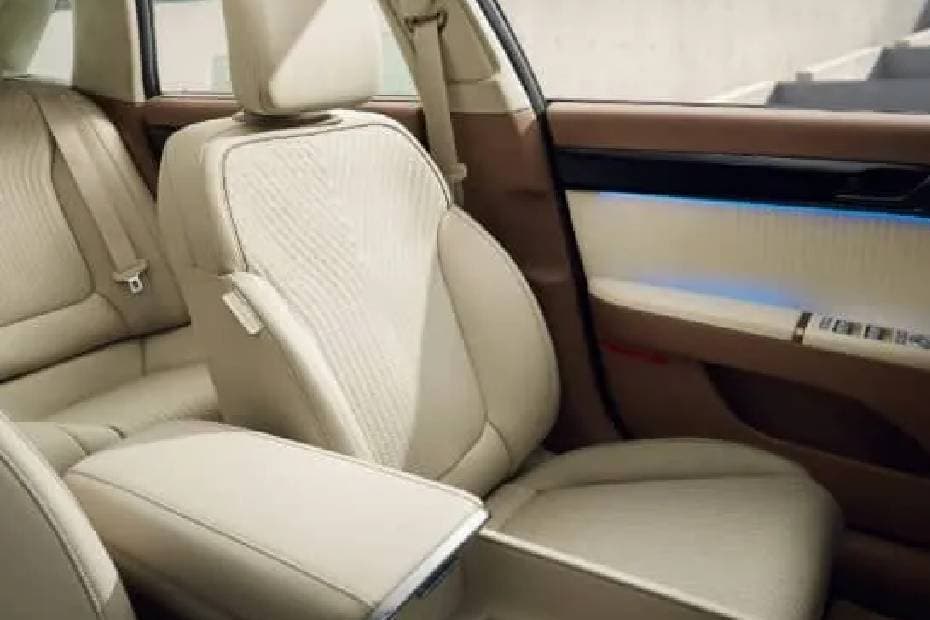 Hyundai Azera 2024 Rear Seat