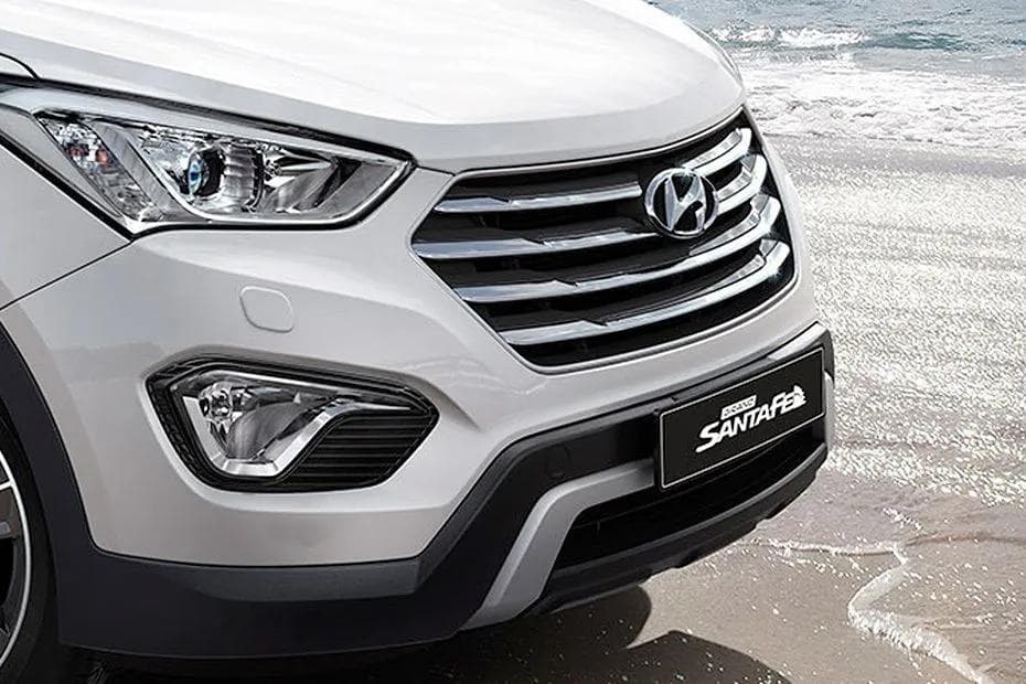 Hyundai Grand Santa Fe Grille
