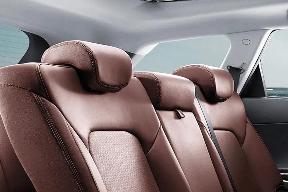 Hyundai Grand Santa Fe Rear Seat