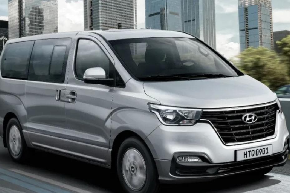 Hyundai H1 Right Side Front View