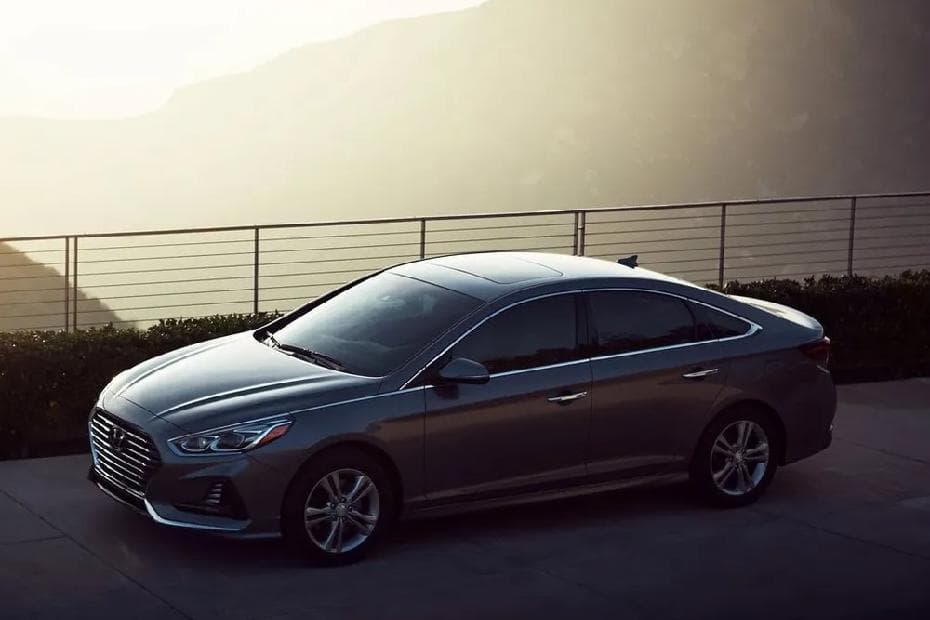 Hyundai Sonata Left Side View