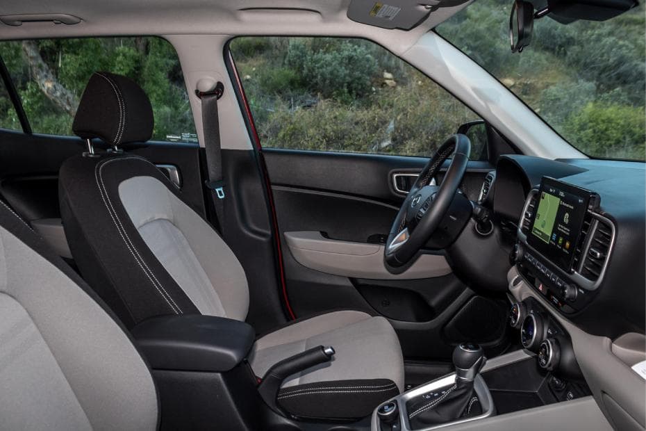 Hyundai Venue 2024 Front Seat