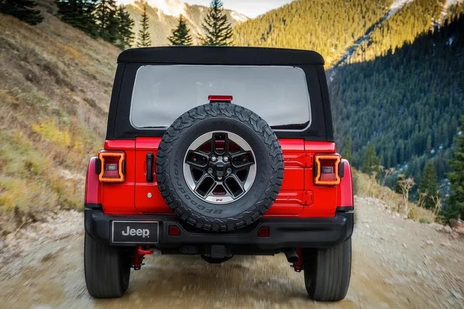 Jeep Wrangler 2024 Back Side View