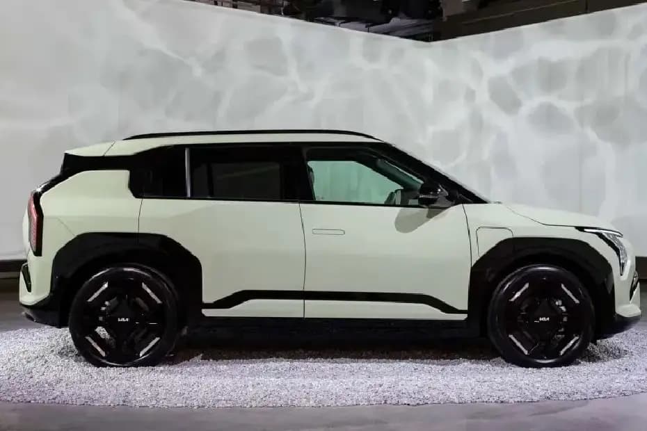 Kia EV 3 2024 Right Side View
