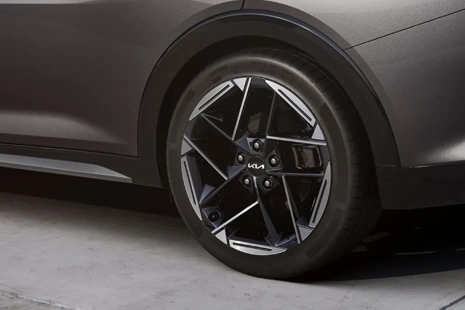 Kia K4 Front Wheel