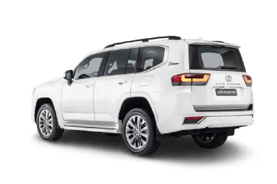 Land Cruiser 2024 Back View