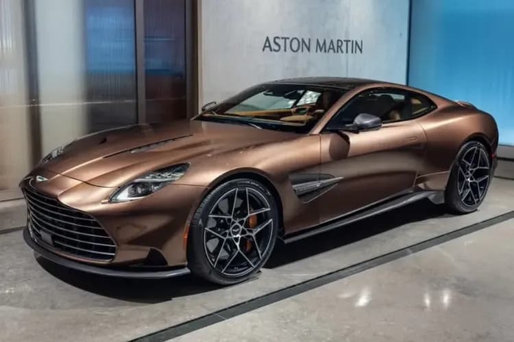 Aston MartinVanquishVolante