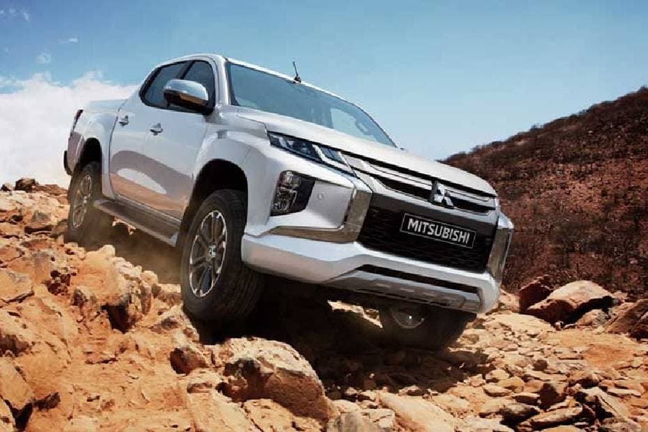 Mitsubishi L200 Front View