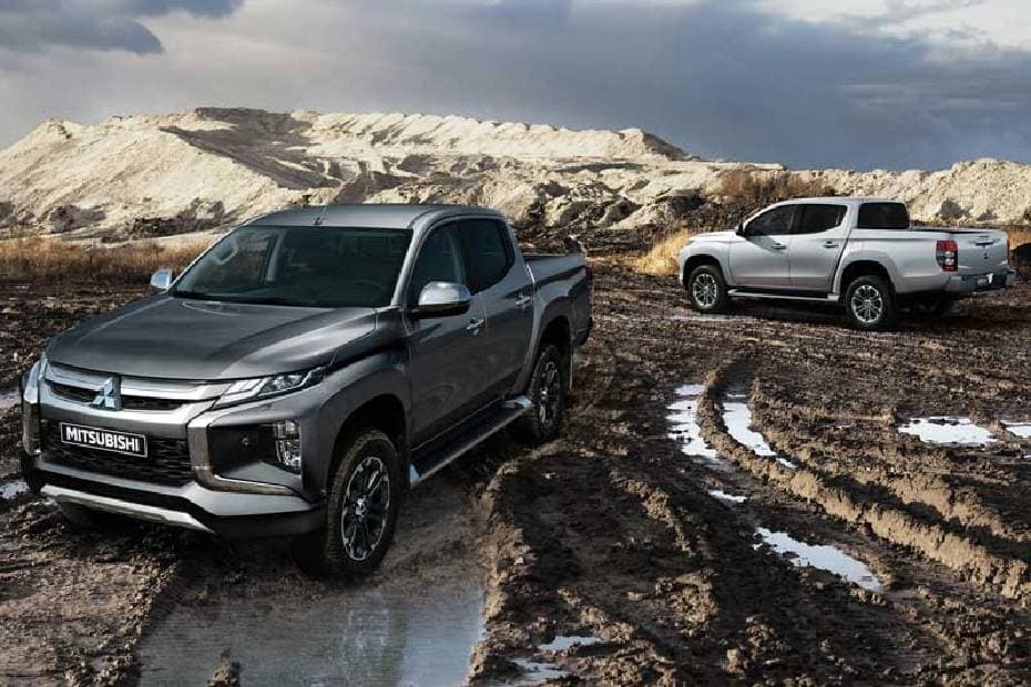 Mitsubishi L200 Front View