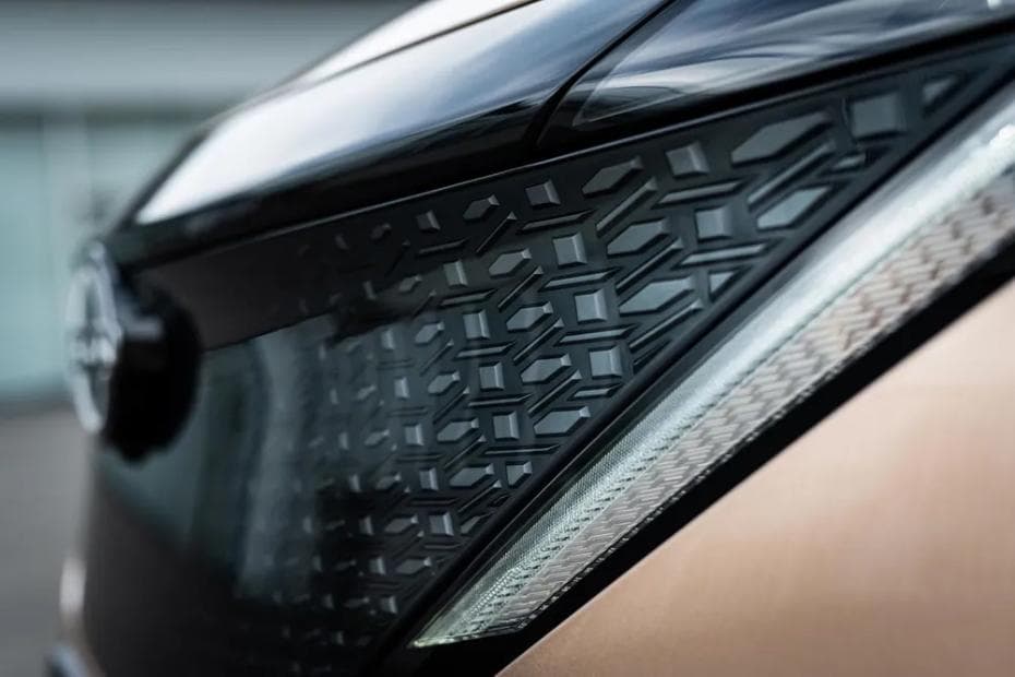 Nissan Ariya Grille