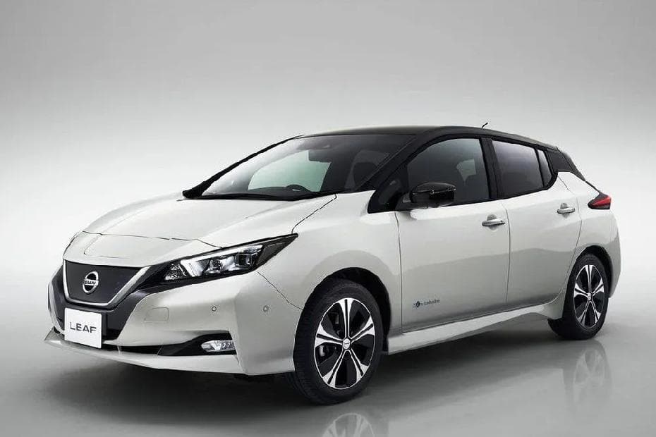 Nissan Leaf left Side Front View