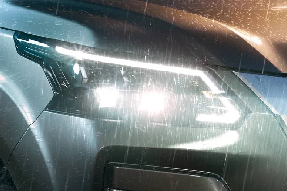 Nissan Xterra 2024 Headlight