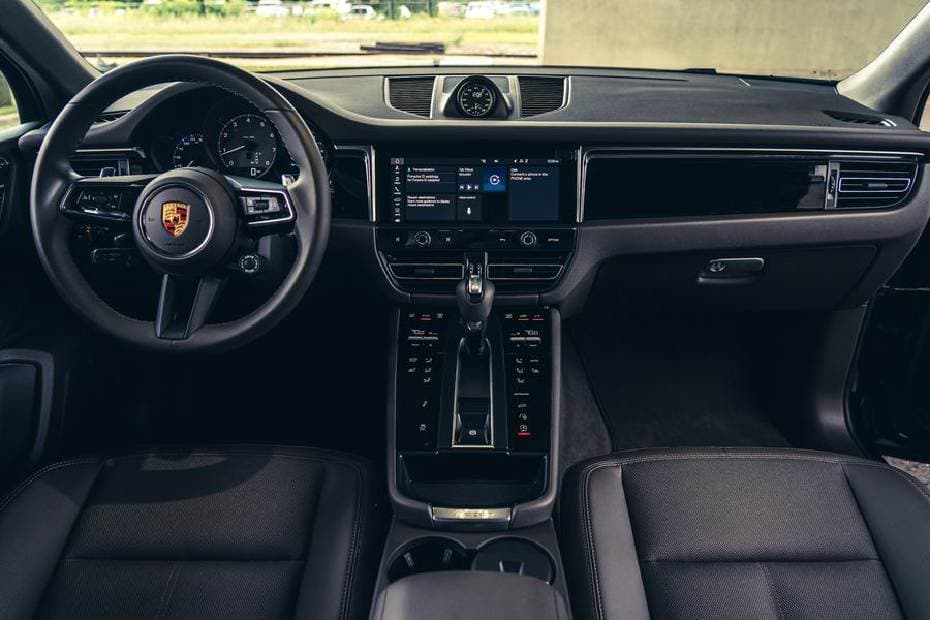 Porsche Macan 2024 Dashboard
